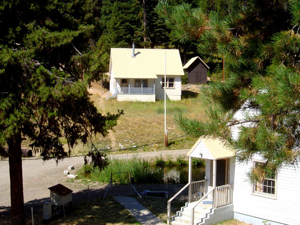 Fremont Powerhouse Cabins, Umatilla National Forest
