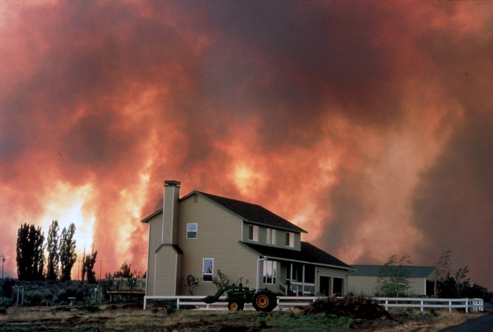 323 Bend,OR Deschutes National Forest,Skeleton Fire
