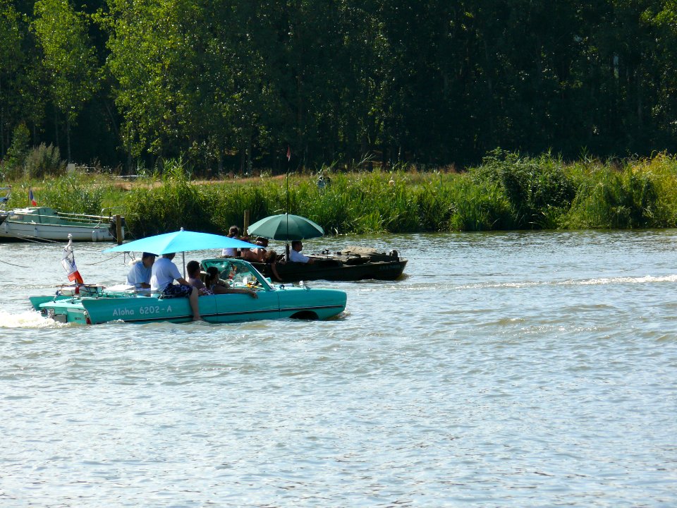 Rassemblement international de la voiture amphibie