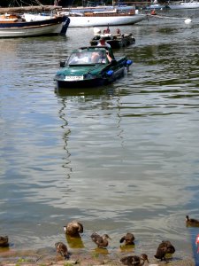 Rassemblement international de la voiture amphibie