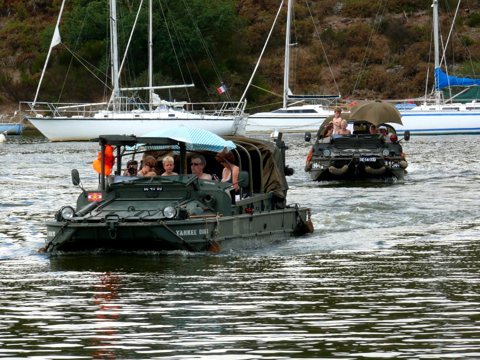 Rassemblement international de la voiture amphibie