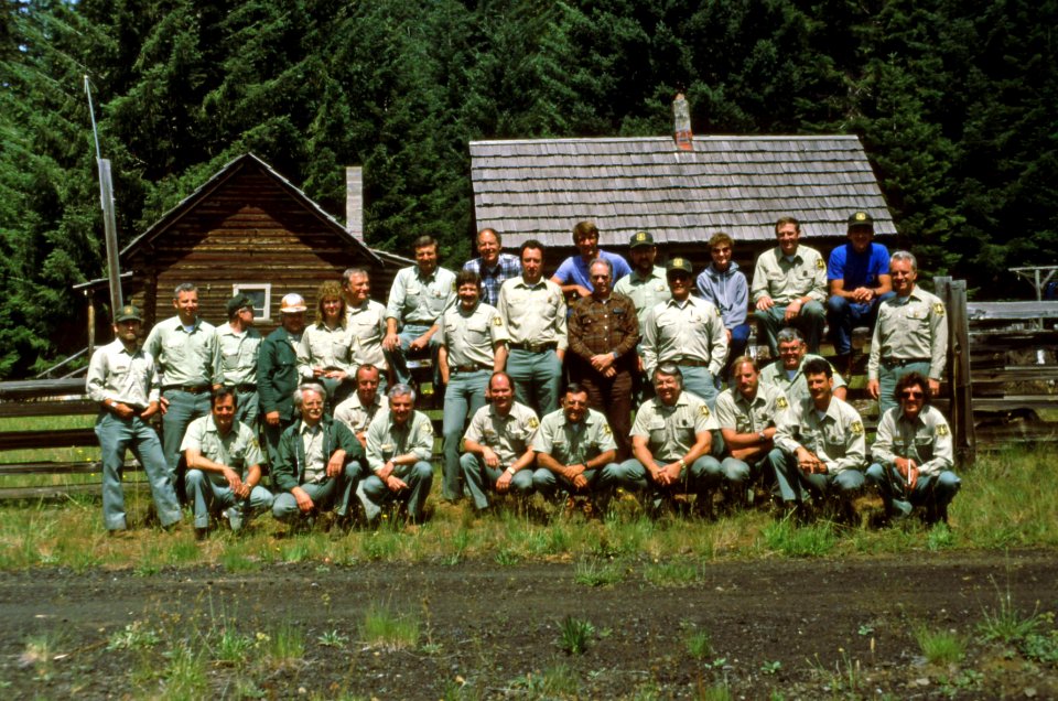 Willamette & Umpqua Mgmt Teams at Fish Lake, OR 1986b