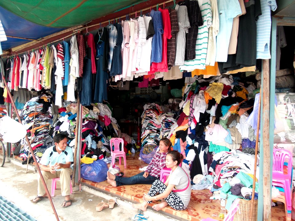 Rongkluea market 1