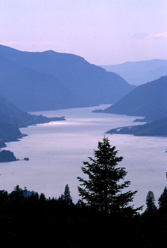 Columbia River, Columbia River Gorge NSA.jpg