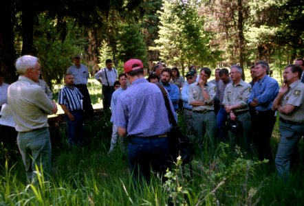 Umatilla National Forest BMDA staff meet with Oregon Governor Kitzhaber & FS Chief Dombeck.jpg