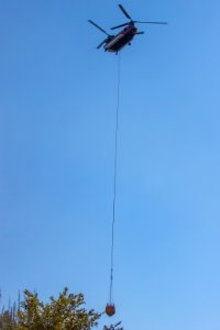 Columbia Helicopters Chinook dipping into the Illinois River