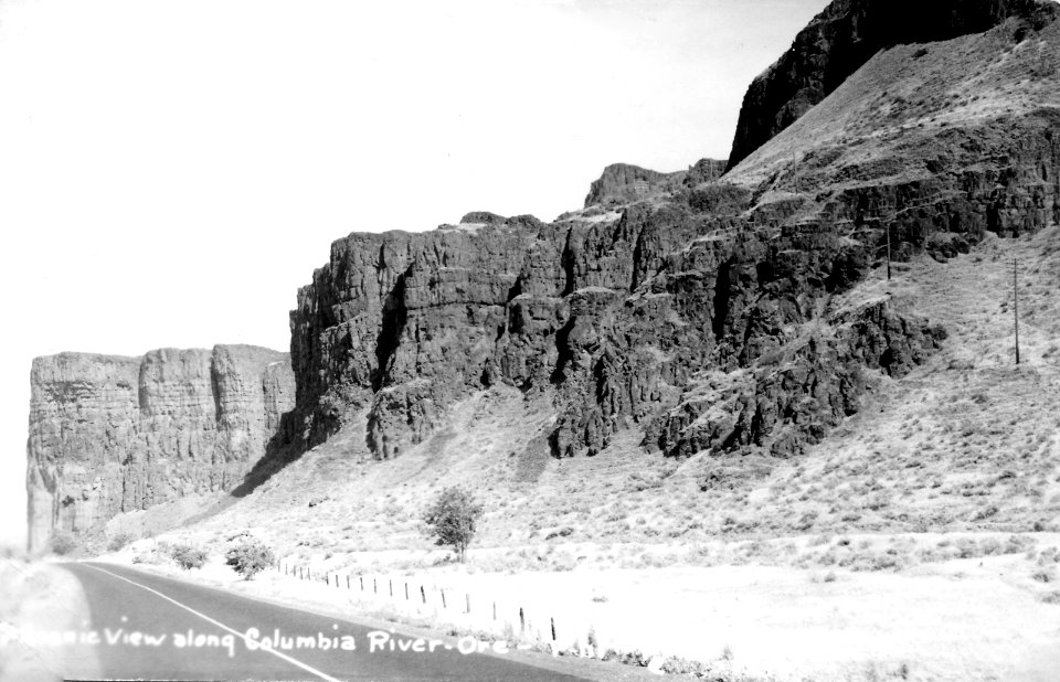 P-111 Scenic View Along Columbia River, Ore.