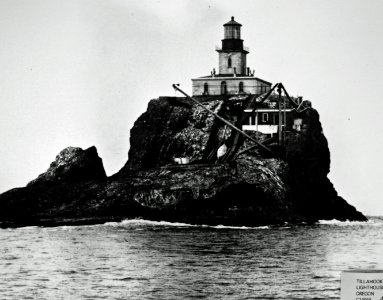 Tillamook Lighthouse, OR c1888