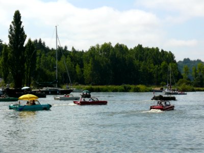Rassemblement international de la voiture amphibie