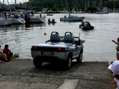 Rassemblement international de la voiture amphibie