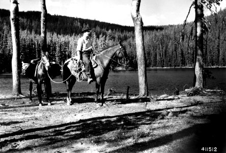 411512 Ranger on Horseback, Umpqua NF, OR photo