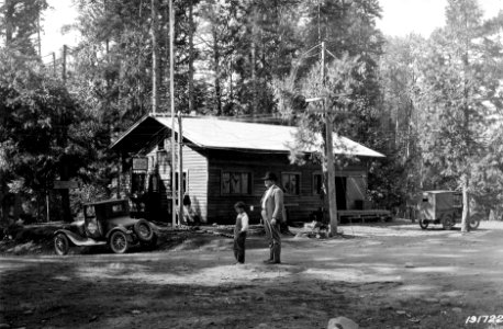 191722 Platting Station near Oakridge, Cascade NF, OR 1924 photo