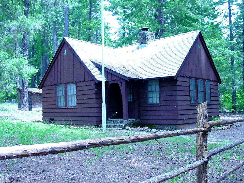 Imnaha Guard Station, Rogue River-Siskiyou National Forest