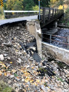 Forest Service Road 32 (Umatilla River)