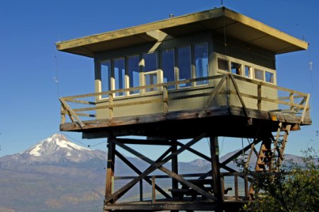 Green Ridge Lookout Tower, Deschutes National Forest photo