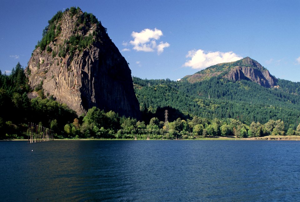 Beacon Rock and Hamilton Mt, Columbia River Gorge NSA.jpg