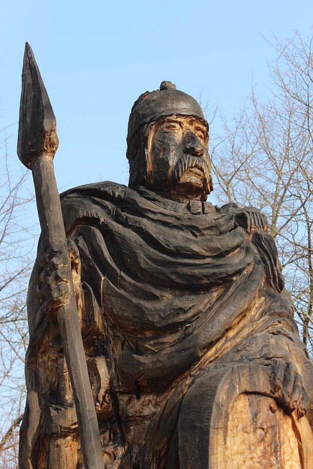 Carved old holzfigur