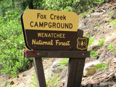 Fox Cr CG sign EntiatRD 2012-06-20 byJudyHoder