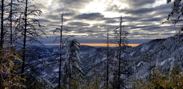 ChelanRidgeHawkWatchSnowEvent-SunriseFromCampAfterTheStorm ChelanRD-OkaWenNFbyJanet MillardUSFS 2019-09-30