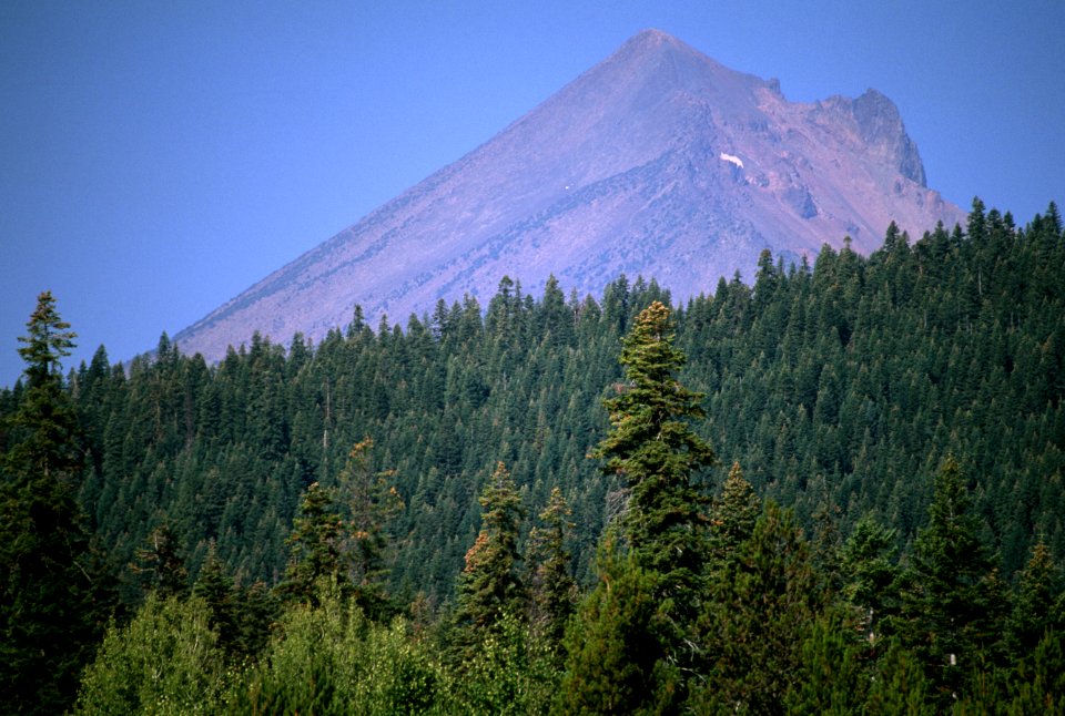 Mt Thielsen, Rogue River-Siskiyou National Forest.jpg