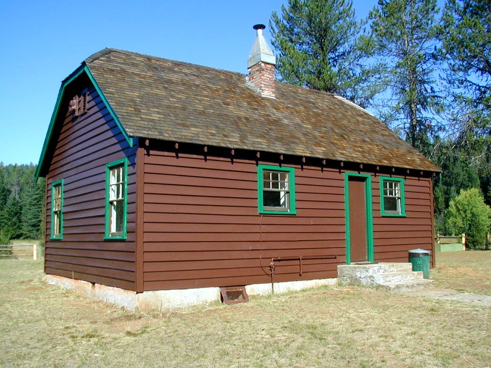 Lodgepole Guard Station, Rogue River-Siskiyou National Forest