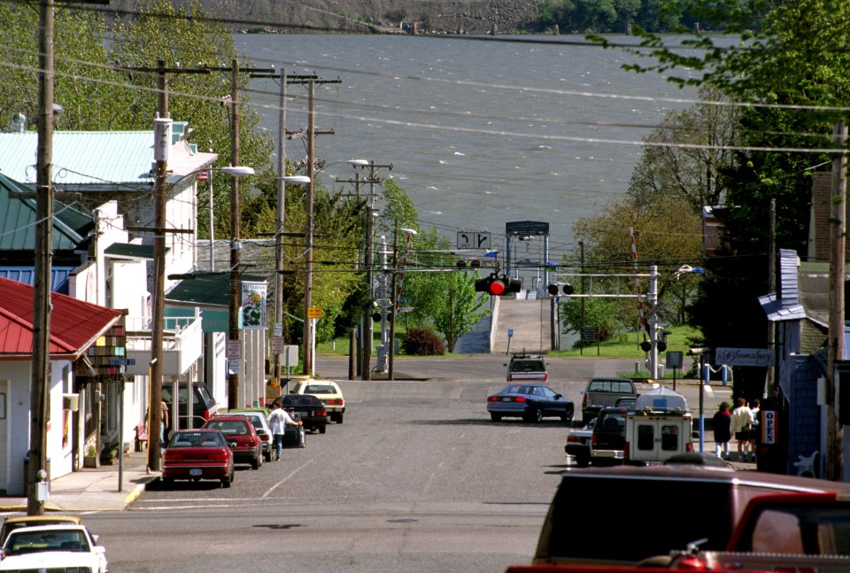 Columbia River Gorge, Stevenson, Washington.jpg