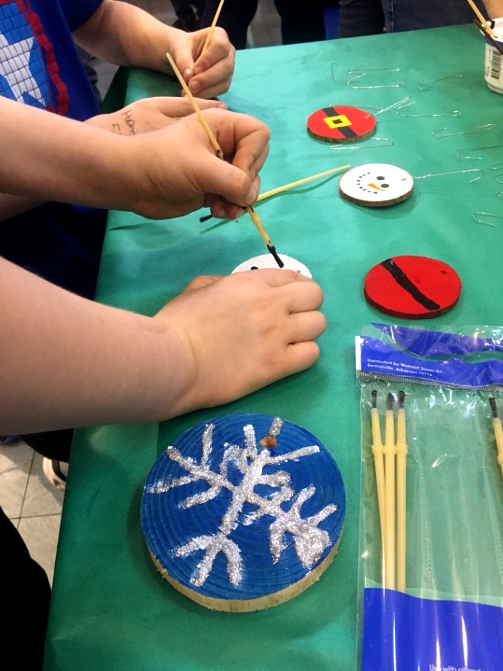 First Capitol Christmas Tree ornament making event in Sweet Home on January 20, 2018 6