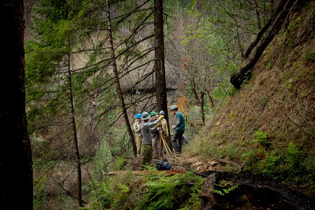 20180628 FS CRGNSA Pacific Crest Trail Association and CRGNSA trail work party EagleCreek Trail Courtesy PCTA 005