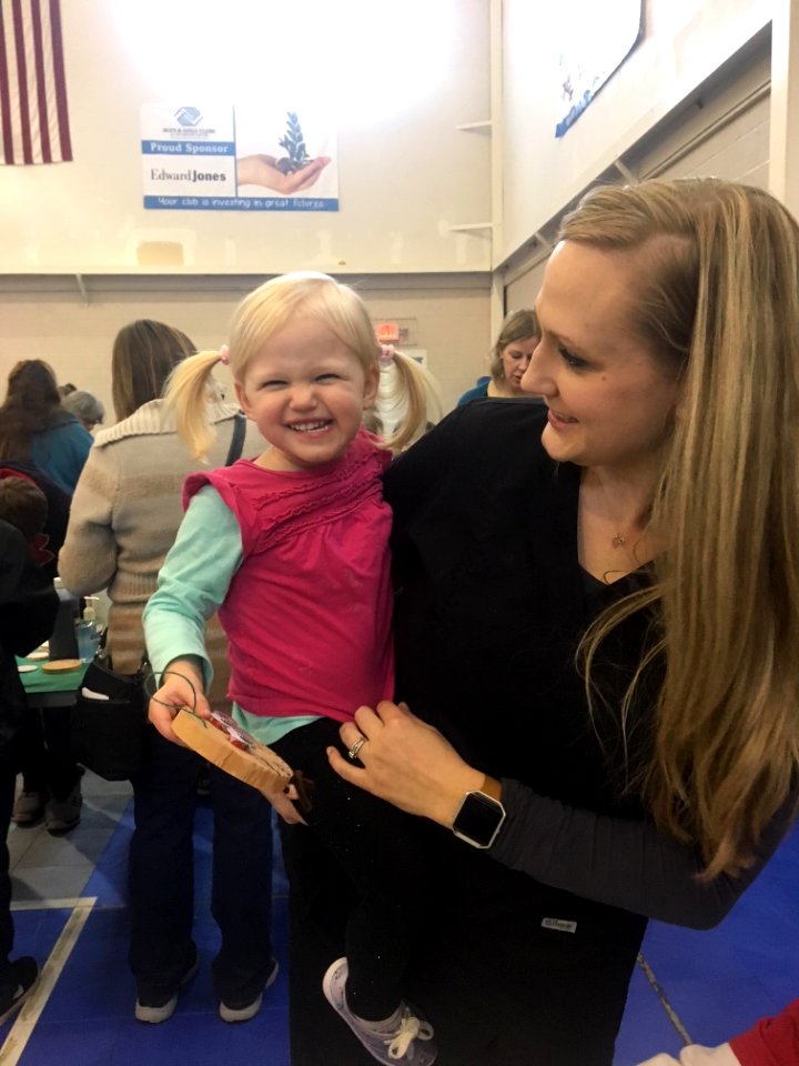 First Capitol Christmas Tree ornament making event in Sweet Home on January 20, 2018 2