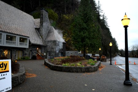 Multnomah Falls Lodge prepping to eventually re-open