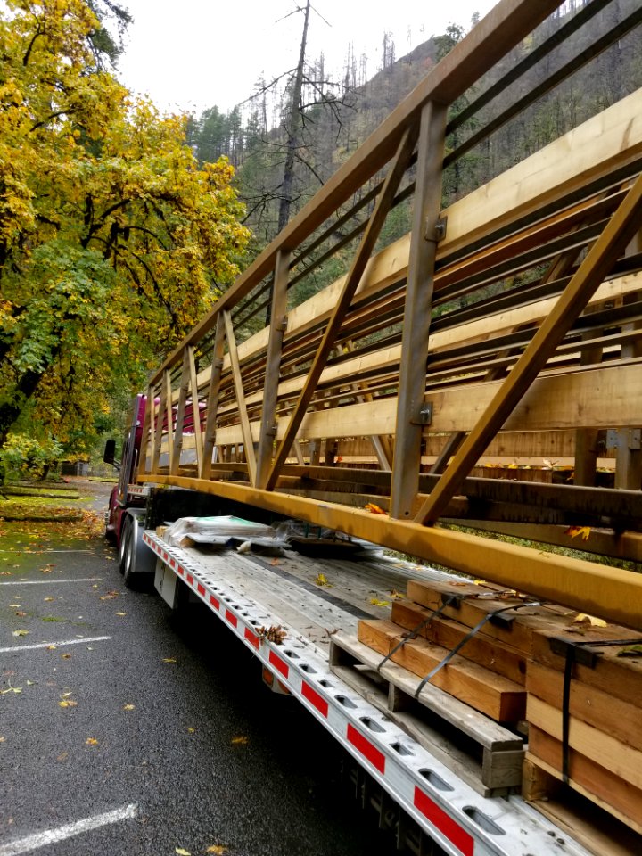 20191023 CRGNSA High bridge on a rig at Eagle Creek Trailhead. (USDA Forest Service photo by Edan Lira)