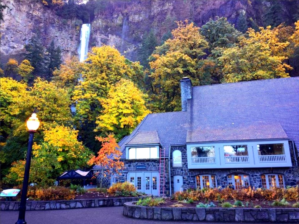 Multnomah Falls post Eagle Creek Fire danger early October, 2017