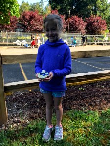 Making Christmas ornaments at Free Fishing Day in Oakridge on June 1, 2018
