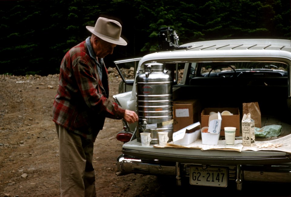 271 Mt Hood Nat'l Forest, Clackamas RD Show me trip Regional Engneers  6-1960