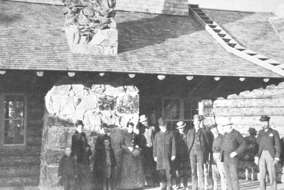 201 Group photo at Cloudcap Inn, Mt Hood Nat'l Forest