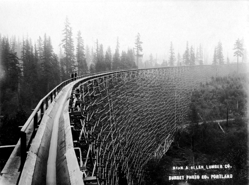 Ryan & Allen Flume 185 ft Tall, Hession, WA