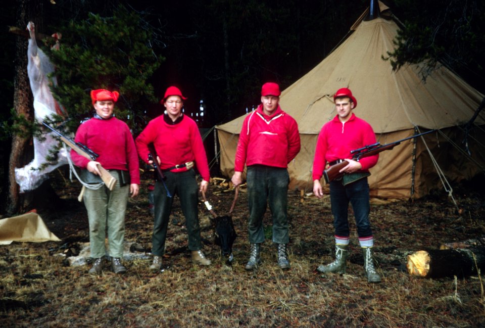 229 Hunters show off trophy