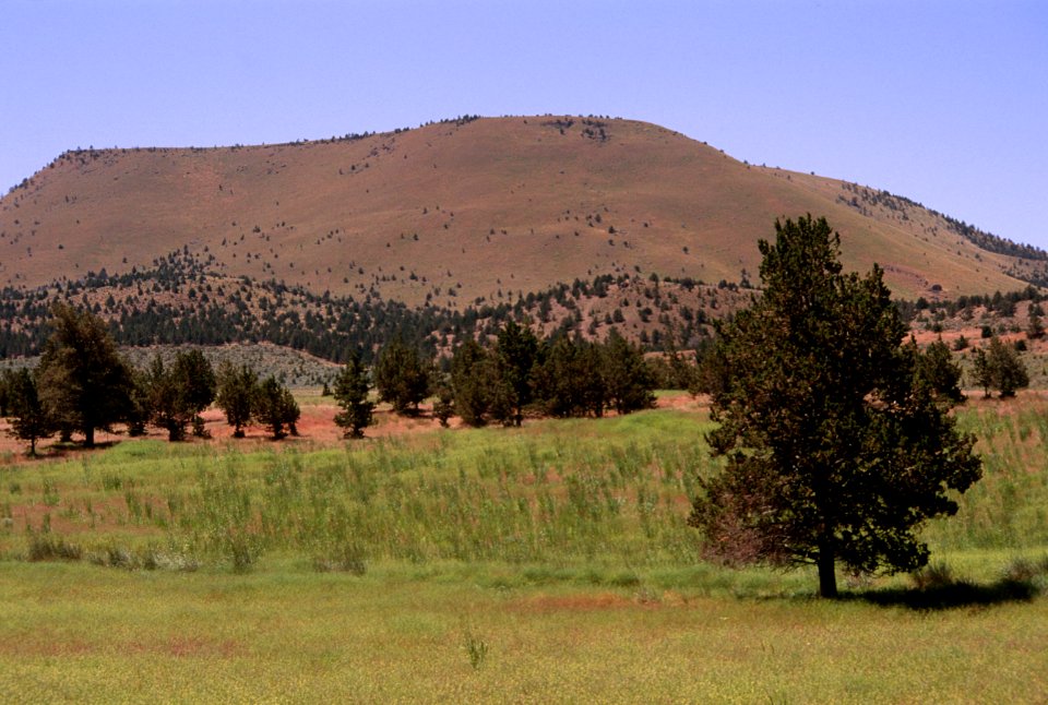Haystack Rock, Crooked River National Grassland.jpg