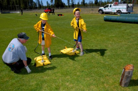 Youth Outdoor Education Deschutes National Forest