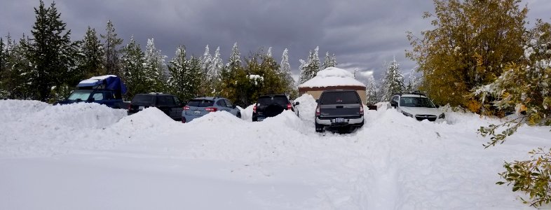 ChelanRidgeHawkWatchSnowEvent-AllRigsUncoveredButNotAllSpacesDugOut ChelanRD-OkaWenNFbyJanet MillardUSFS 2019-09-30