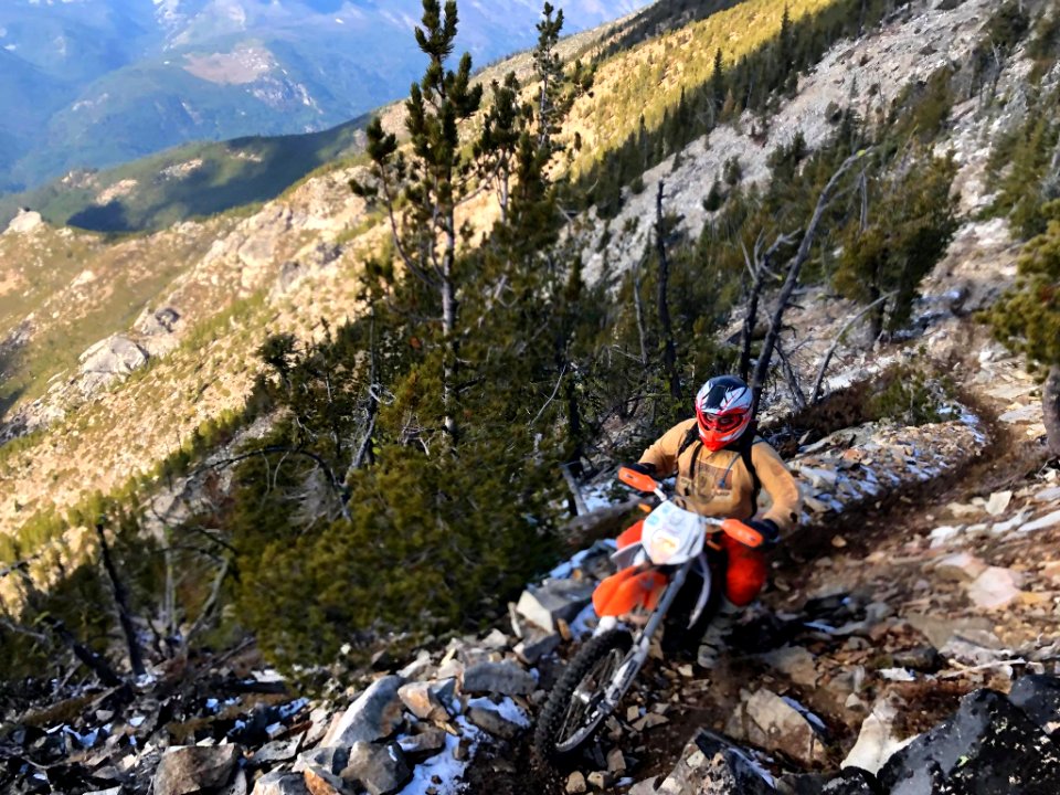 Motorcycle-onRockyTrailOkaWenNFbyMasonSchuur-Oct2018