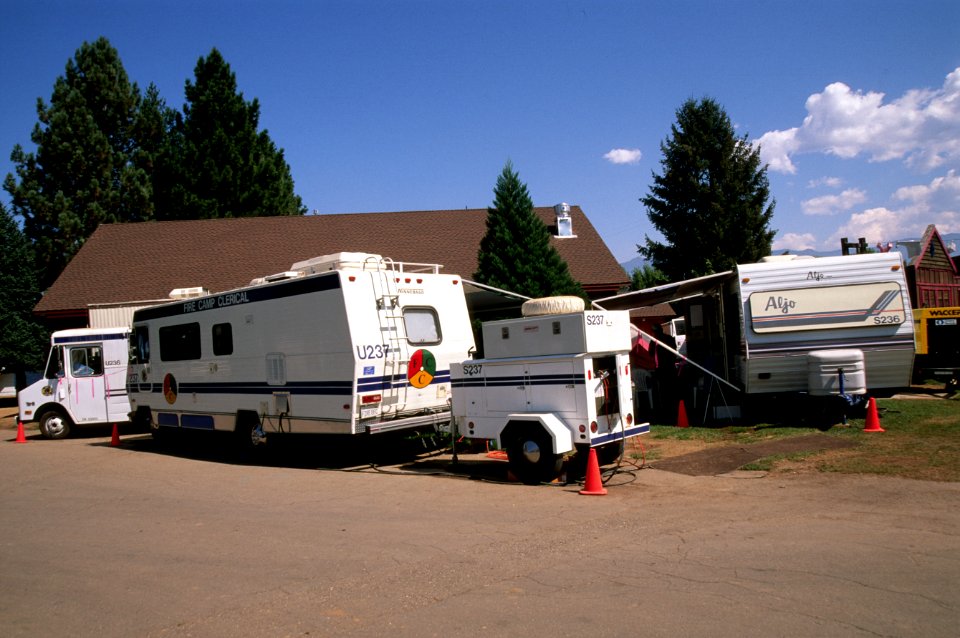 402 Rogue River-Siskiyou National Forest, Biscuit Fire camp