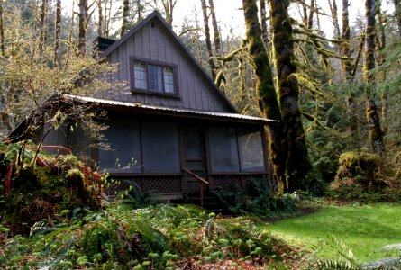 Forest recreation residence Mt Hood National Forest.jpg photo