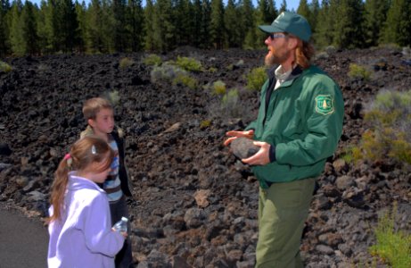 Deschutes National Forest Youth outdoor education photo