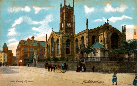 1904 postcard of Huddersfield Parish Church
