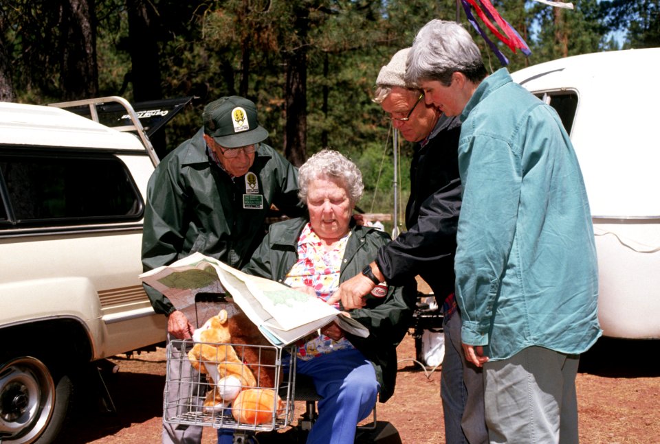 Elderly Vistors examining Map.jpg