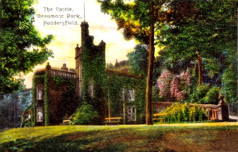 undated postcard of the Castle Refreshment Rooms in Beaumont Park photo