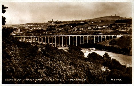 undated postcard of Lockwood Viaduct