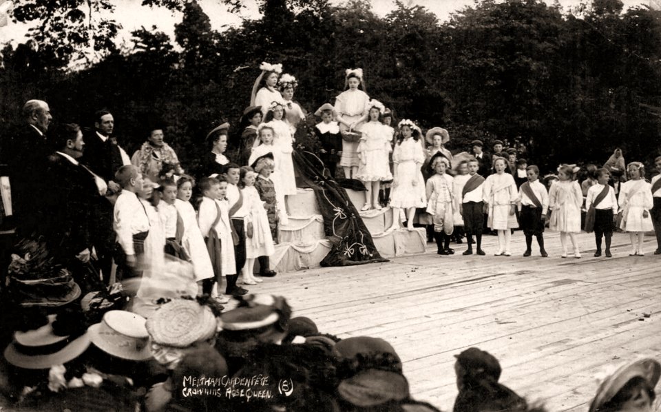 undated photograph of Meltham Garden Fete