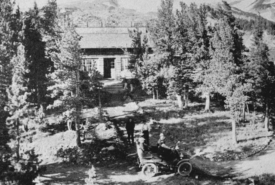 383 Cloud Cap Inn,  1890's